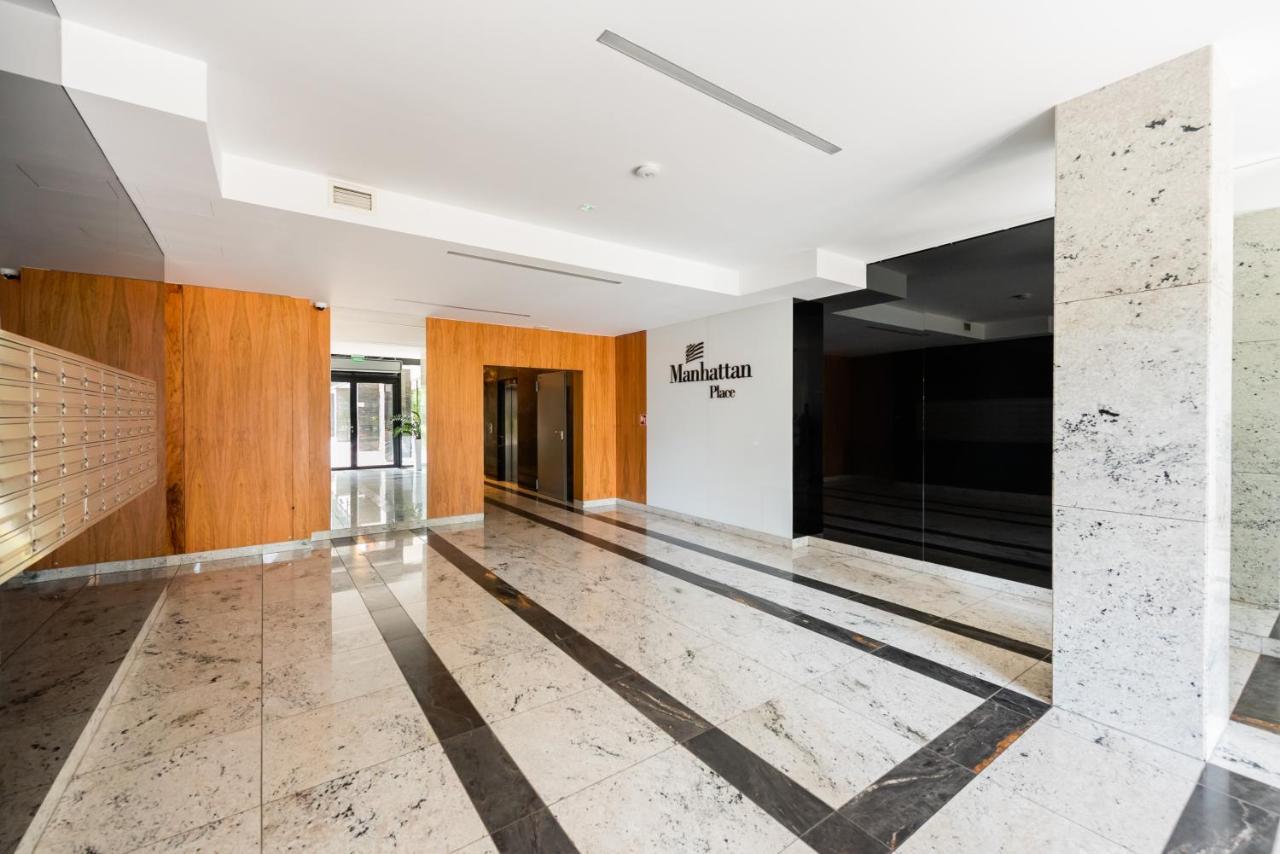 Sluzew Manhattan Place Apartment Варшава Экстерьер фото
