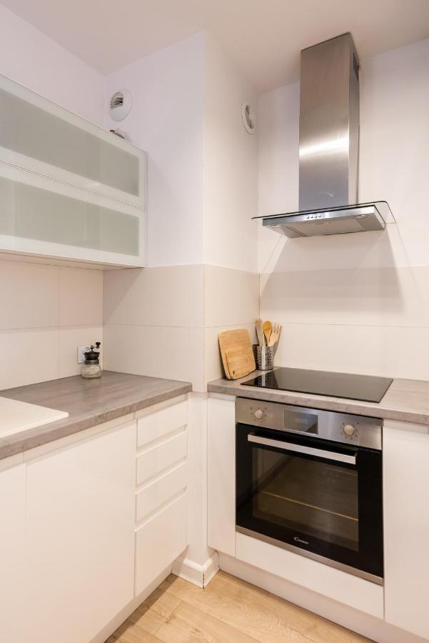 Sluzew Manhattan Place Apartment Варшава Экстерьер фото